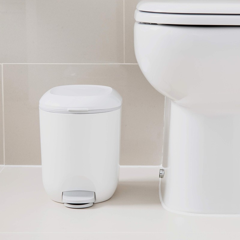 Addis 518503 Premium Deluxe Bathroom Pedal Bin with inner, 3.5