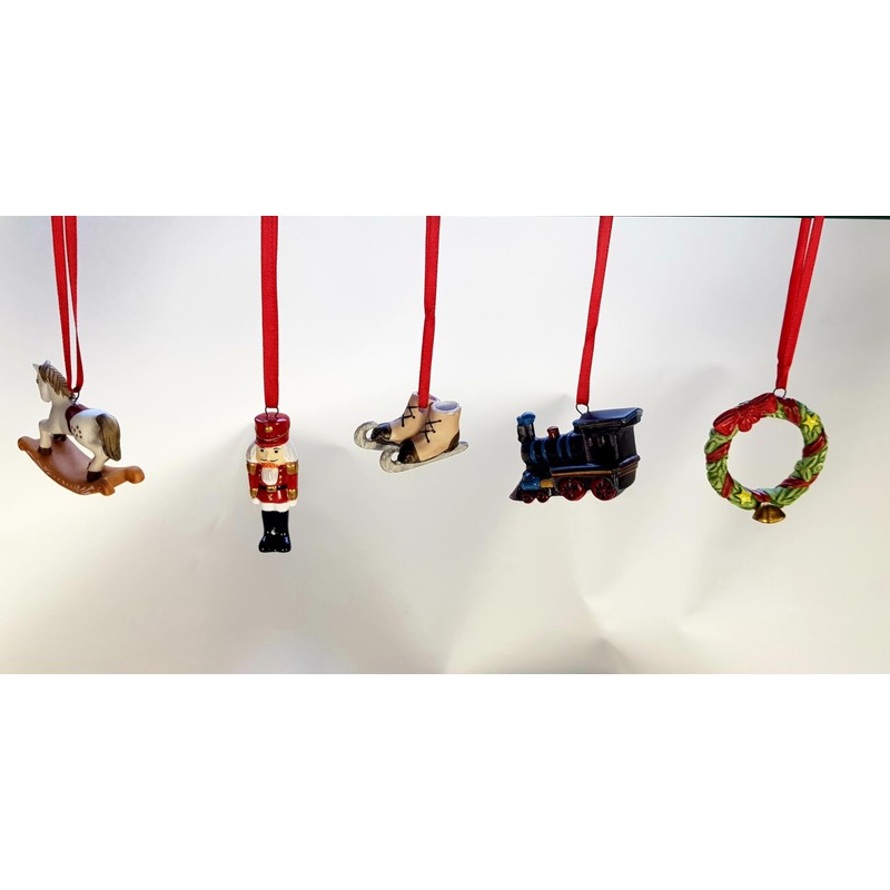 Goebel 66873951 Christmas Tree Hanging Ornaments in Gift Box