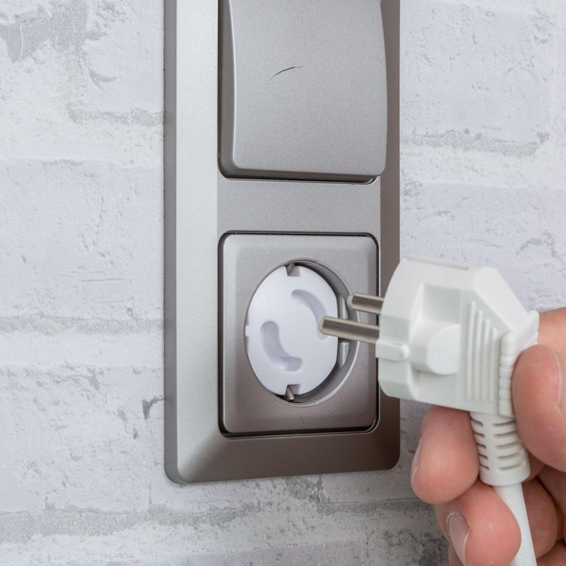 Child Safety Sockets, 10/20 Pack with Twist Mechanism for German