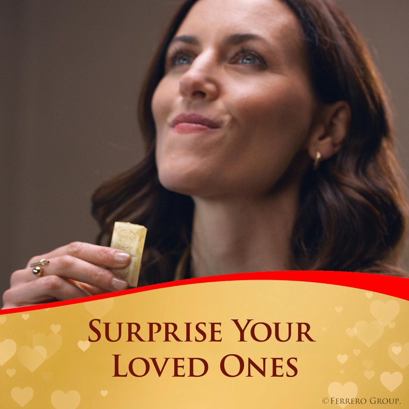 Ferrero Rocher Premium Chocolate Bar, White Chocolate Bar with Hazelnut