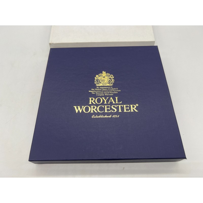 Royal Worcester Free Ship - Royal Worcester 2000 To Celebrate