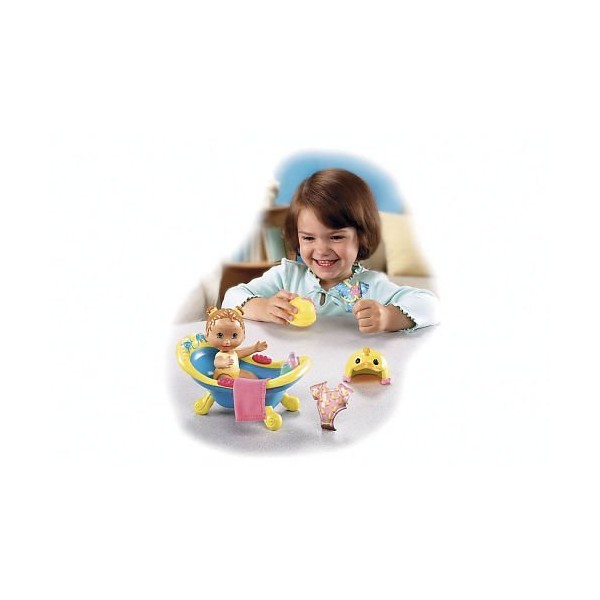 Fisher-Price Snap 'n Style Babies - Bathtime for Kira