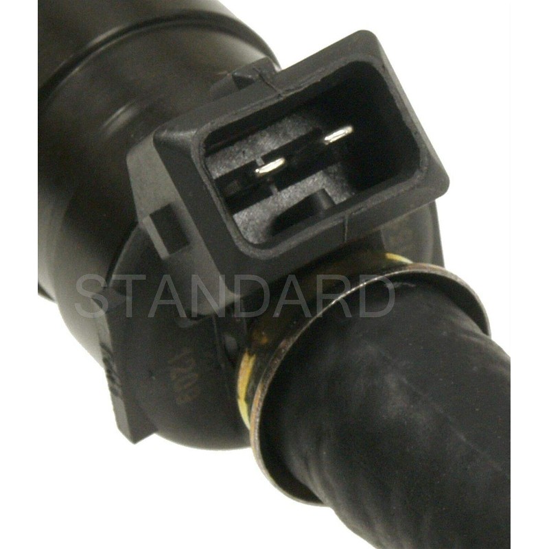Standard Motor Products FJ646 Fuel Injector