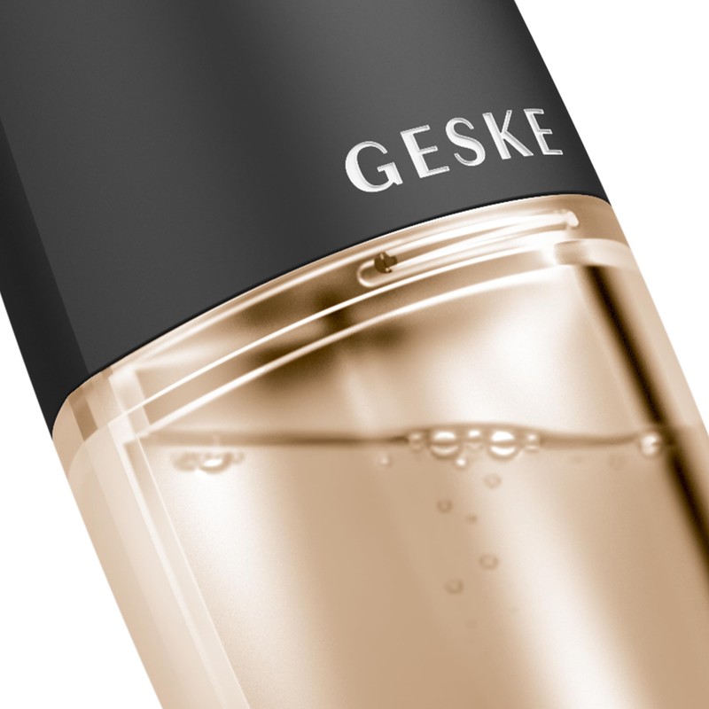 GESKE SmartAppGuided™ Aqua-Stream Face Cleanser | 8 in 1 |