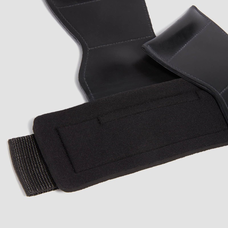 Myprotein Heavy-Duty Lifting Grips – Padded Wrist Support for Strength