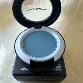 MAC Powder Kiss Soft Matte Eye Shadow GOOD JEANS Muted Slate Blue Gray Boxed