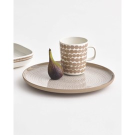 MARIMEKKO Oiva Siirtolapuutarha Dinner Plate — Refine Your Kitchen Décor with Our Iconic Beige & White Stoneware — Stylish White Porcelain Dinner Plates to Elevate Your Dining Experience (10 in)