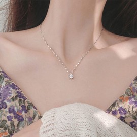 Inateannal Vintage Rhinestone Pendant Necklace Solitaire Crystal Necklace Chain Silver Cubic Zirconia Chain Necklace Minimalist Necklace Jewellery for Women and Girls Gifts