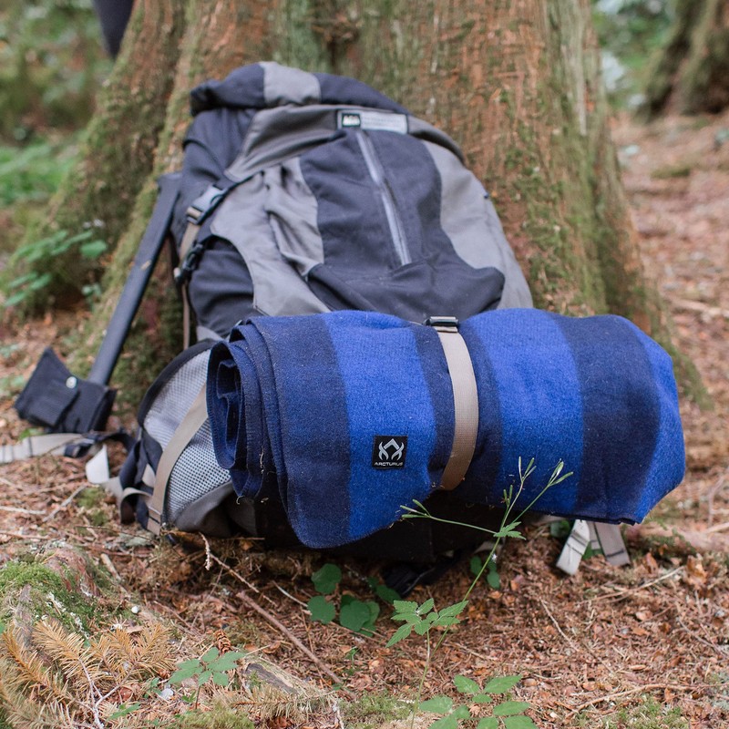 Arcturus Backwoods Wool Blanket - 4.5lbs, Warm, Heavy, Washable, Large