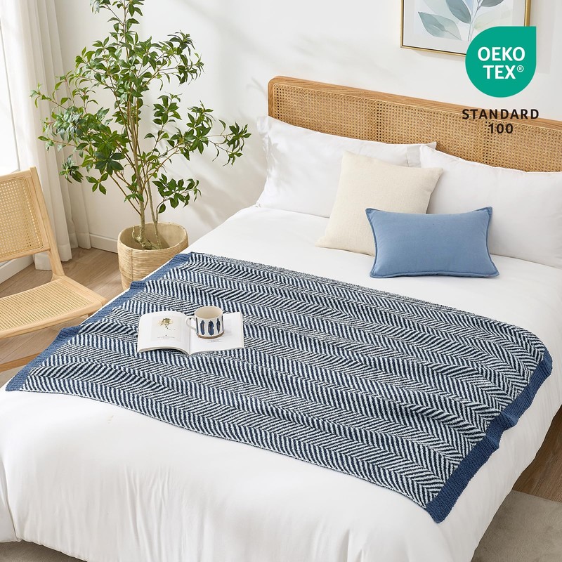 Herringbone Throw Blanket for Couch, Reversible Super Soft Warm Chervon