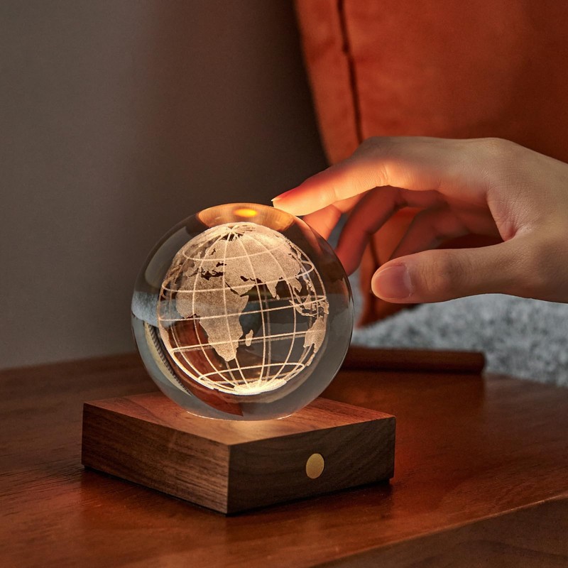 Amber Crystal Light LED Globe