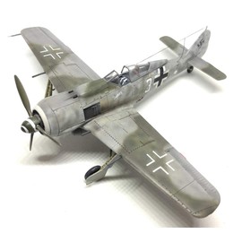 Airfix X-1020A 1/72 German Air Force Fockkewolf Fw190 A-8 Plastic Model