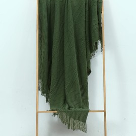 CREVENT Knitted Decorative Throw Blanket for Couch Sofa Chair Bed，Soft Warm Cozy Light Weight for Spring Summer (127cmX152cm Forest Green)