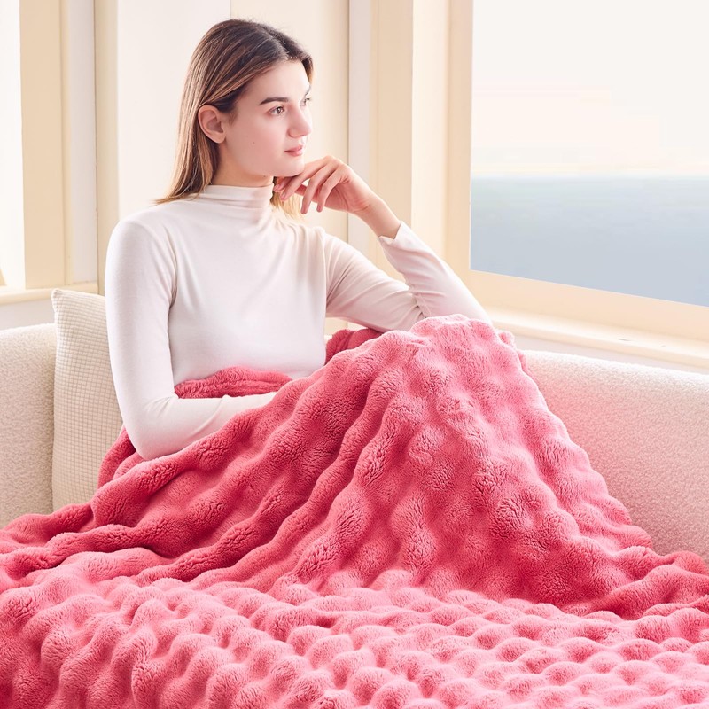 NEWCOSPLAY Throw Blanket for Couch Coral Pink Super Soft Flannel