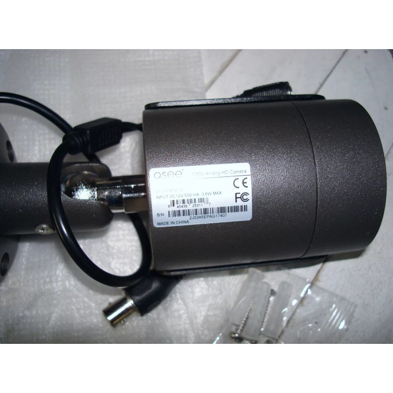 Q-See NEW -Q-SEE Colored Security Cameras QCA8050BA w/ 60 ft.