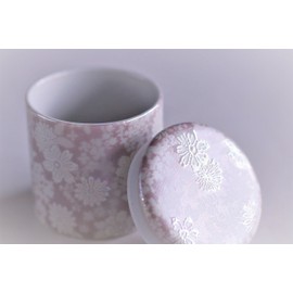 Domestic Category: Buddhist Ritual Implements * A Fancy Urn Mini Purple * Size Approx (cm) Height 6.8 cm X Width 6.4 cm X Depth 6.4 cm * modern 家具調 Pet 仏壇 Offerings * Golden Week Evil The Cemetery 供養