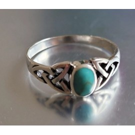 Megical Basket 925 Sterling Silver Celtic Band Ring with Synthetic Turquoise Stone - 9