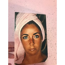 Vintage Postcard Elizabeth Taylor Towel freckles Photo taken 1964 80s Pc