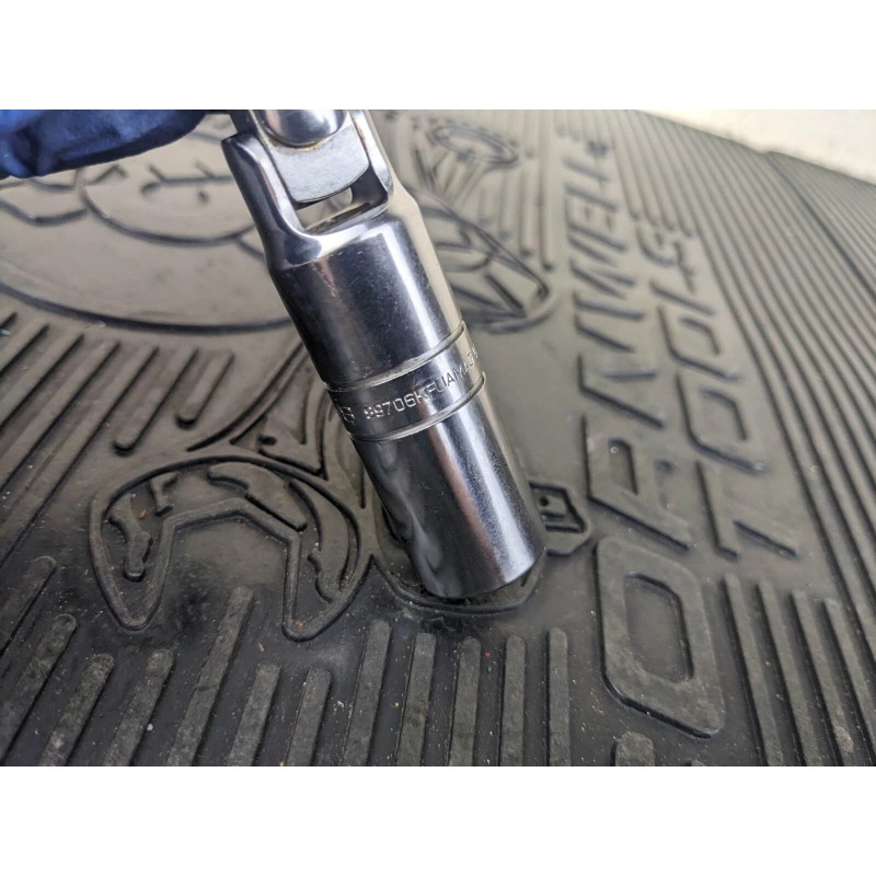 Snap-on #bf468 Snap On S9706KFUAMAG 3/8" Drive 5/8" Magnetic Universal