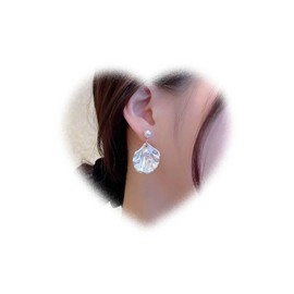 W WEILIRIAN Boho Pearl Shell Earrings Shell Dangle Drop Earrings Pearl Ear Studs White Shell Earrings Beads Dangle Earrings Jewellery for Women and Girls Gifts, Alloy Steel