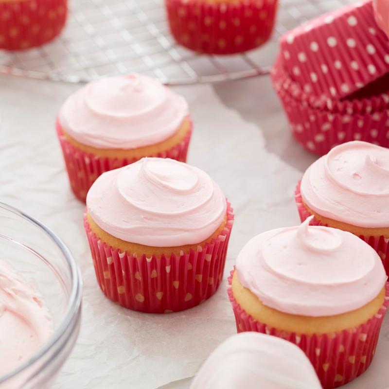 Wilton Standard Cupcake Liner Baking Cups, 300 Count, Polka Dots