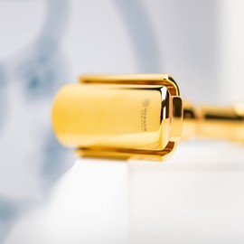 MERKUR Safety Razor 702003 | Design Classic Gloss Gold | Two Piece Razor with Straight Cut | Ideal for Wet Shaving | Die-Cast Zinc | Brass Handle | Made in Germany