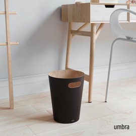 Umbra Woodrow 2 Gallon Modern Wooden Trash Can, Wastebasket, Garbage Can or Recycling Bin for Home or Office, Black/Natural