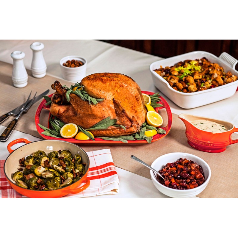 Le Creuset, Salt and Pepper Shaker Set of 2 -