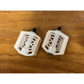 Union BICYCLE PEDAL SET WHITE NEW FITS KIDS BMX FREESTYLE BIKE AND OTHERS NOS