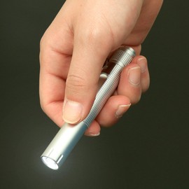 Iris Ohyama LWK-16P Handy Light LED Flashlight, Pen Type, 16 Lumens, Lightweight, Disaster Prevention, Camping, Mountain Climbing