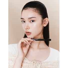 [Gloi Heart Tint Mini Giveaway W Concept Exclusive]Skin Fit Concealer Brush Duo / [글로이하트틴트 미니 증정  W컨셉 단독]스킨 핏 컨실러 브러쉬 듀오