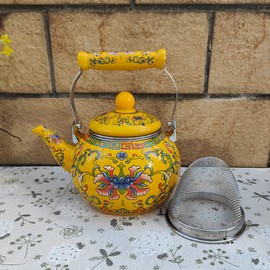 Healeved Enamel Tea Kettle with Ceramic Handle and Infuser 2.2L Water Kettle Coffee Pot Classic Floral Tea Kettle Steel Teapot for Stovetop Induction Cooker No Whistling Yellow