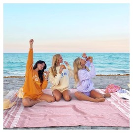 Genovega Oversized Giant Turkish Beach Towel Blanket Extra Large XXL Lightweight Quick Dry Sand Free Boho Throw Pool Cloud Sandrpoof Blankets Women Men Big Jumbo Wide 2 Person Size Pink