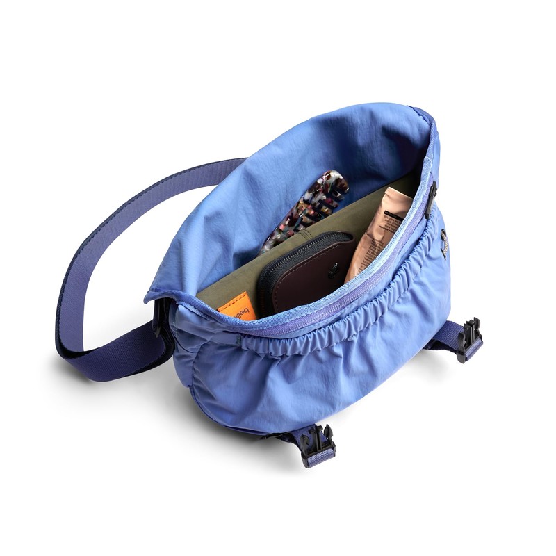 Bellroy Cinch Mini Messenger (6 liter lightweight, compact shoulder bag,
