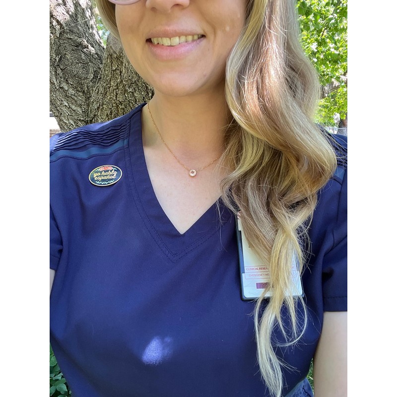 Enamel Pin: Yo hablo español (I speak Spanish), Navy Background