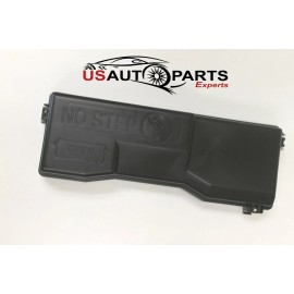 Isuzu Genuine Isuzu Cover Relay & Fuse Box For NPR NPR-HD NRR NQR 4BD2 4HE1 5.7 95-07