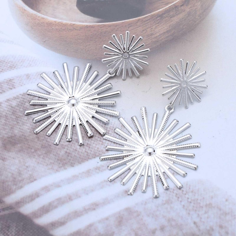 Yheakne Boho Large Sunburst Earrings Gold Sunbeam Earrings Exaggerated Sunburst