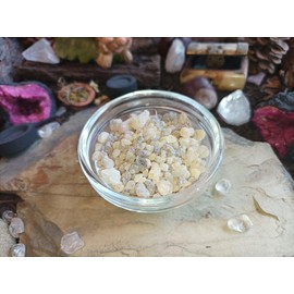 Livingmind Incense - 50 g Indian Peasize (Boswellia serrata) sweet warm, slightly citrus-like fragrance.