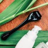 Moon And Back Dermaroller Facial Para Barba Titanio Produce Colágeno