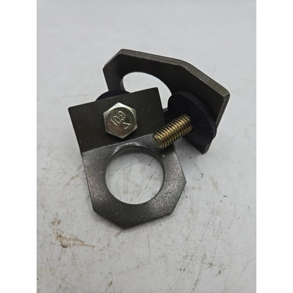 Gilbarco 2pc - Gilbarco Bolt On Lifting Eye Bracket M10-1.5