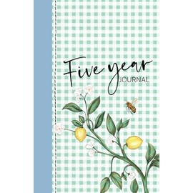 Five Year Journal: Capture daily reflections with just one sentence a day! Start any day of the year, jotting down encounters and thoughts. Flipping ... entries to reflect and see your story unfold.