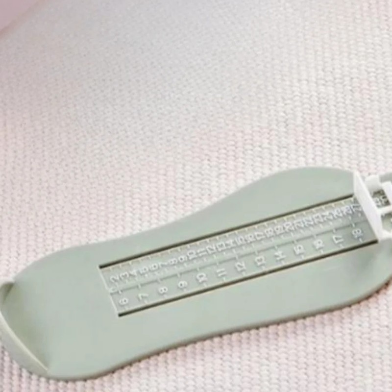 Kids Foot Measuring Ruler for Shoe Sizing – Plastic Foot