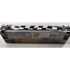 Lionel Chase Elliott #9 NASCAR Authentics Hauler 2022 Wave 3 NAPA 1:64 Hendrick