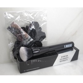 IL MAKIAG FOUNDATION BLENDING BRUSH BY IL MAKIAG 🖤100🖤 ULTRA SOFT SHAPED BRUSH + BONUS