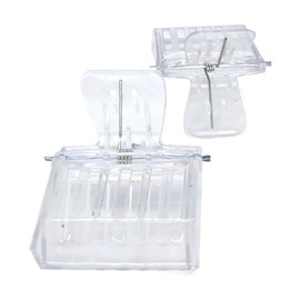 NIIIYTYB Bee Clip 2 Pcs Plastic Bee Queen Clips Transparent Plastic Cage Clips Bee Catchers Trap Box Essential Beekeepers Mark Tool for Rearing Safely Capture Store and Marking Queen Cage