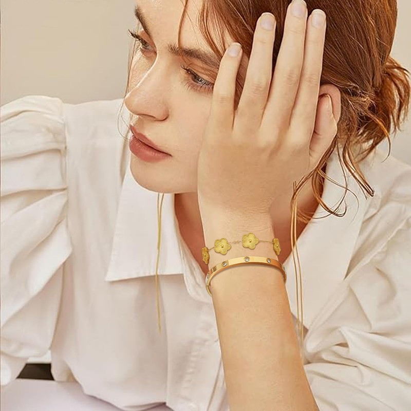 Gkaopi 2 Pieces 18K Gold-Plated Four Leaf Clover Bracelet Gold