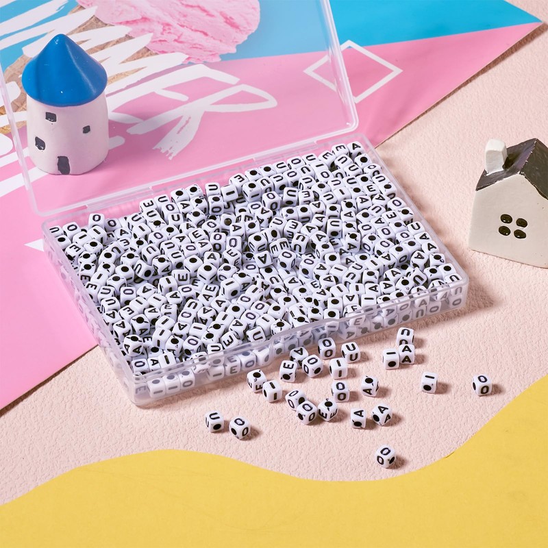 FASHEWELRY 500 Pieces White Acrylic Vocal Letter Beads A E