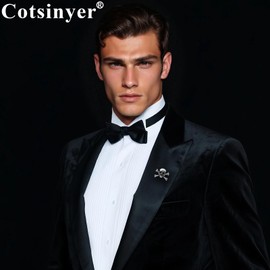 Cotsinyer vintage horror style skull brooch set - 4pc silver and black lapel pins for men and women, pin-back style, packaged in black velvet pouch and white gift box