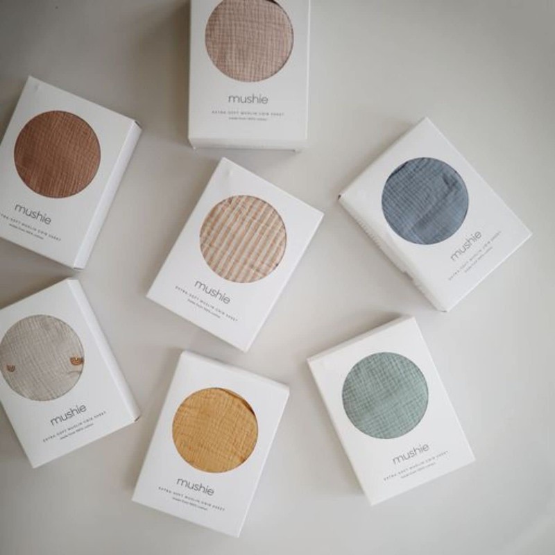 Mushie Crib Sheet Medium Falling Stars