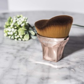 DESSINES Makeup Brush, Foundation Brush, Kabuki Brush, Professional Brush, Vegan Brush (Foundation Gold Curved [D])